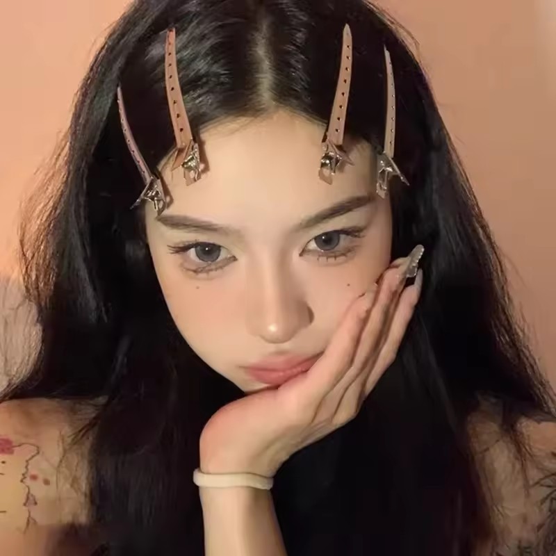 Woman Silver Hair Clips Metal  - Hair Care Guide ulasan dan harga